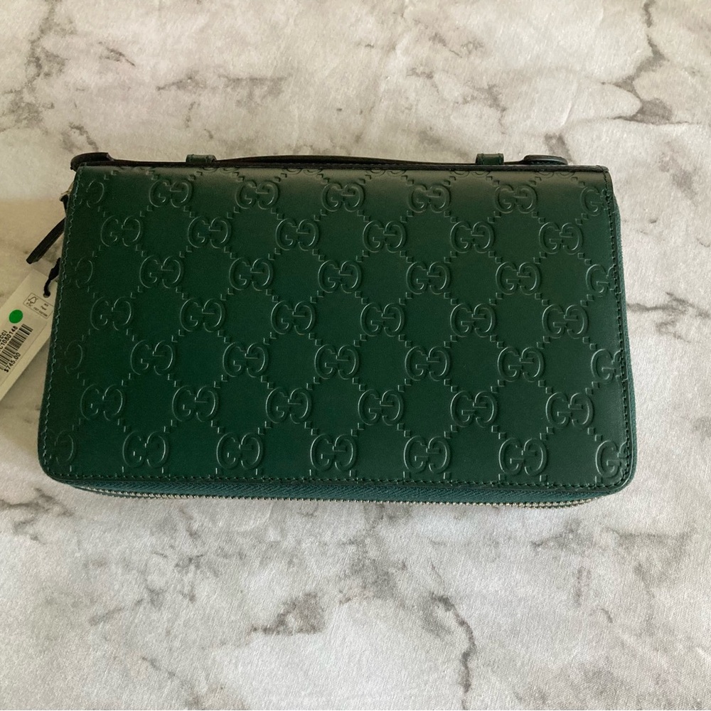 Brand New Gucci zip around clutch wallet - Picture 13 of 13